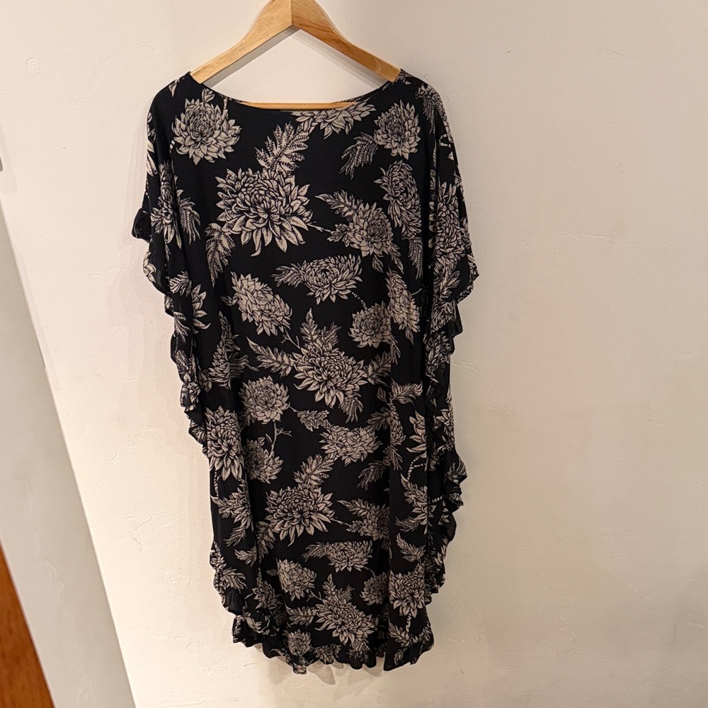 Novella Royale Black Dahlia Caftan